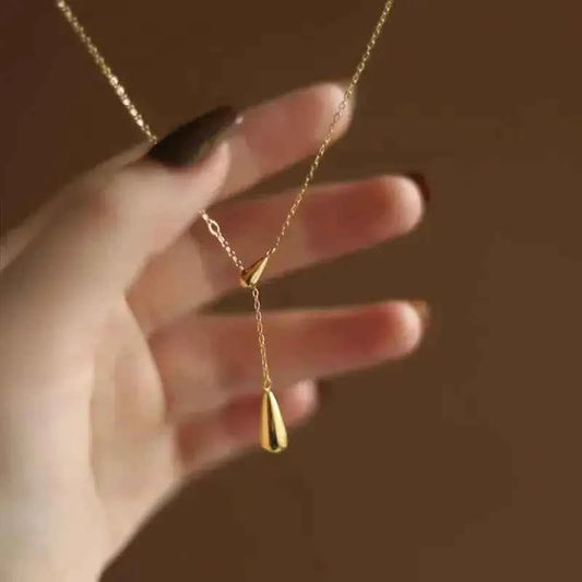 Gold Water Drop Necklace – Elegant Women’s Jewelry