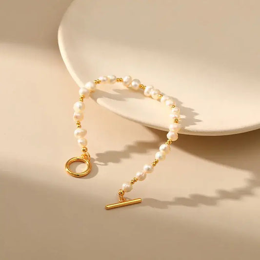 Elegant 18K gold-plated bracelet for women