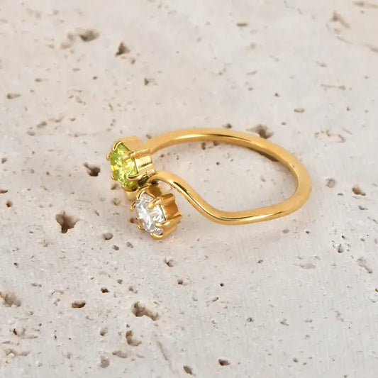 Close-up of 18K gold plated titanium steel rings