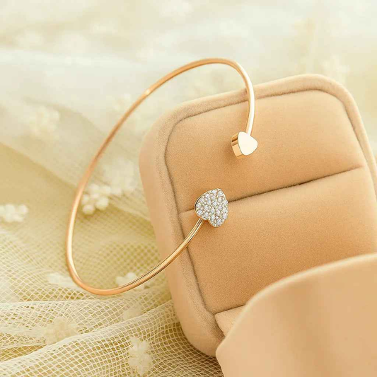 Heart Artificial Rhinestones Alloy Bangles – Elegant Women’s Jewelry