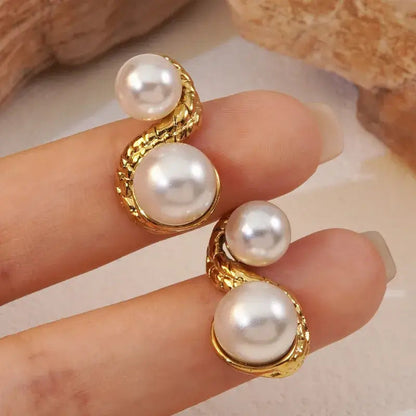 Stainless Steel Stud Earrings – Geometric 18K Gold Plated Design Neckella