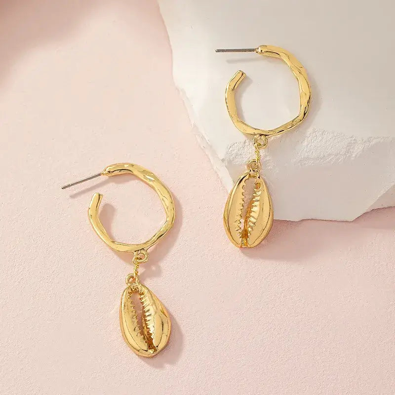 Shell drop earrings with marine-inspired design