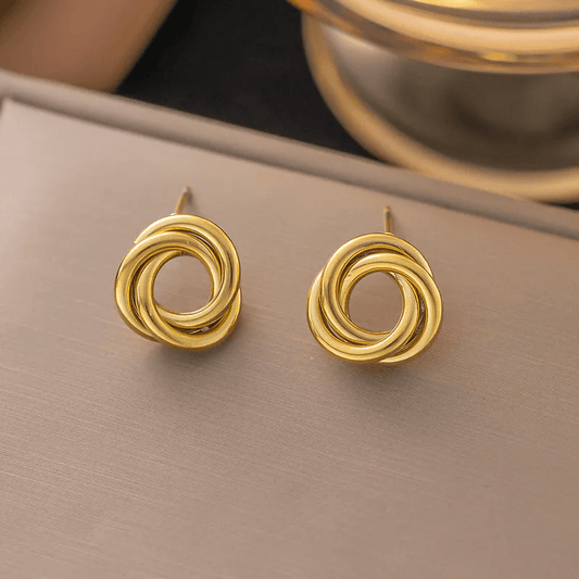 <img src="earrings-front.jpg" alt="Gold-Plated Drop Earrings – Front View