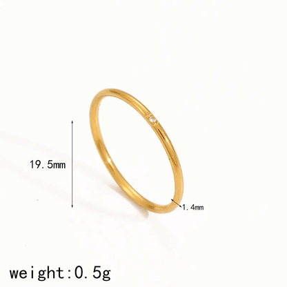 18K gold-plated geometric ring showcasing sleek design, dimensions, and lightweight features for trendy women's jewelry.