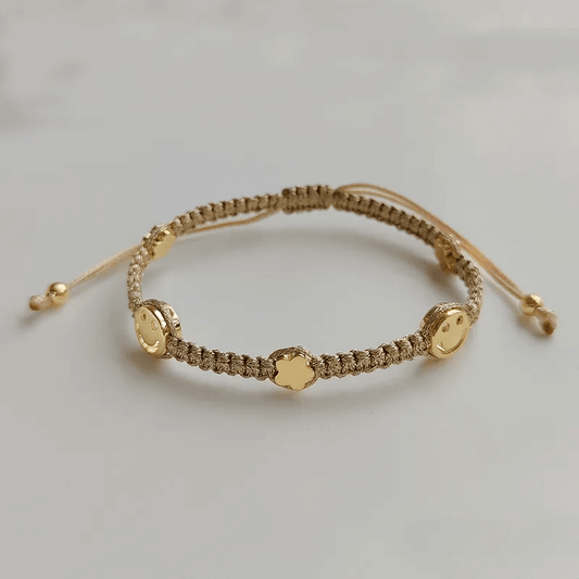 Geometric freshwater pearl bracelet featuring a modern geometric knitting pattern with natural freshwater pearls.