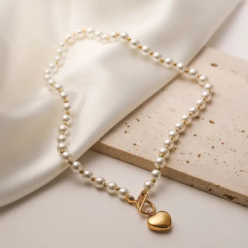 Trendy gold plated stainless steel heart necklace for daily wear