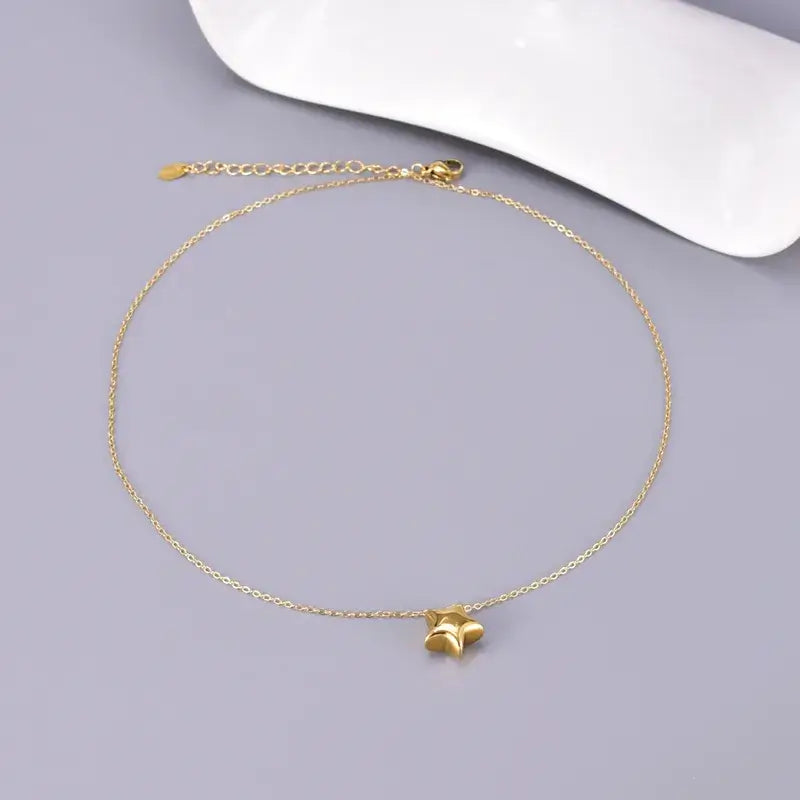 Elegant 18K gold plated solid pendant necklace for women