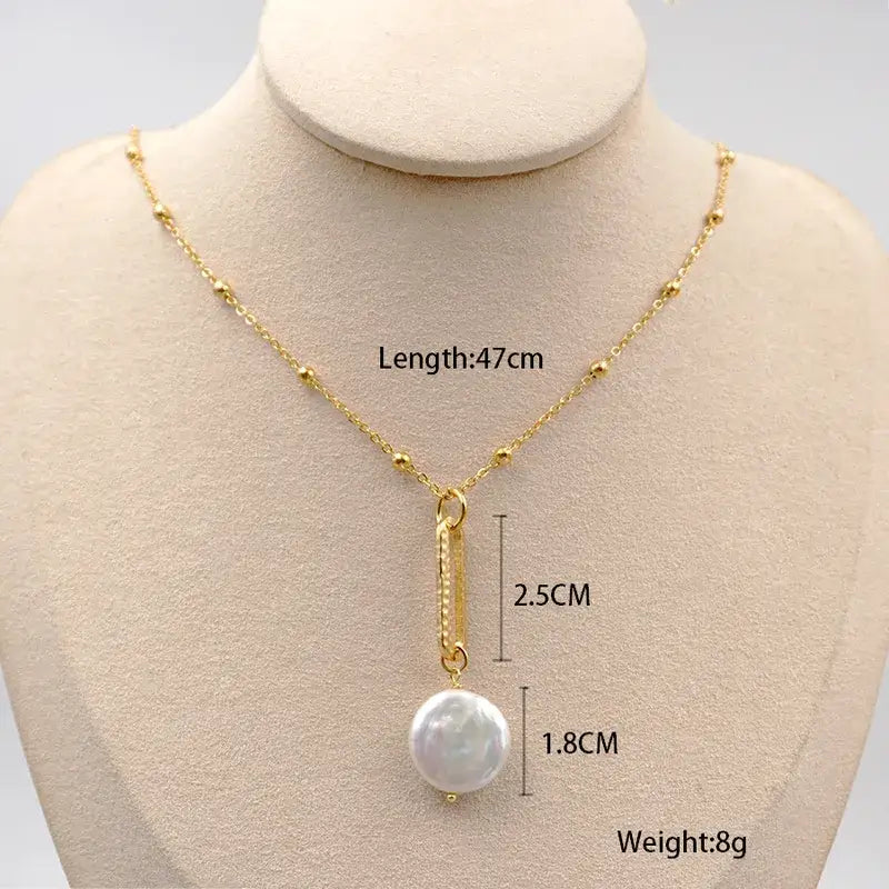Elegant Baroque freshwater pearl necklace for women’s vintage style
