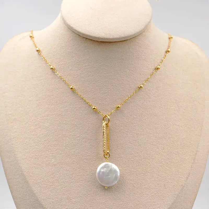 Baroque freshwater pearl necklace with gold-plated titanium steel chain