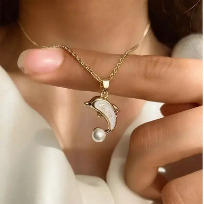 Women's dolphin pendant necklace wearable daily style