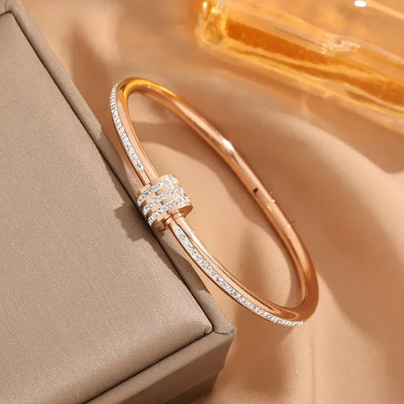 Gift packaging for Simple Round Titanium Steel Bangle