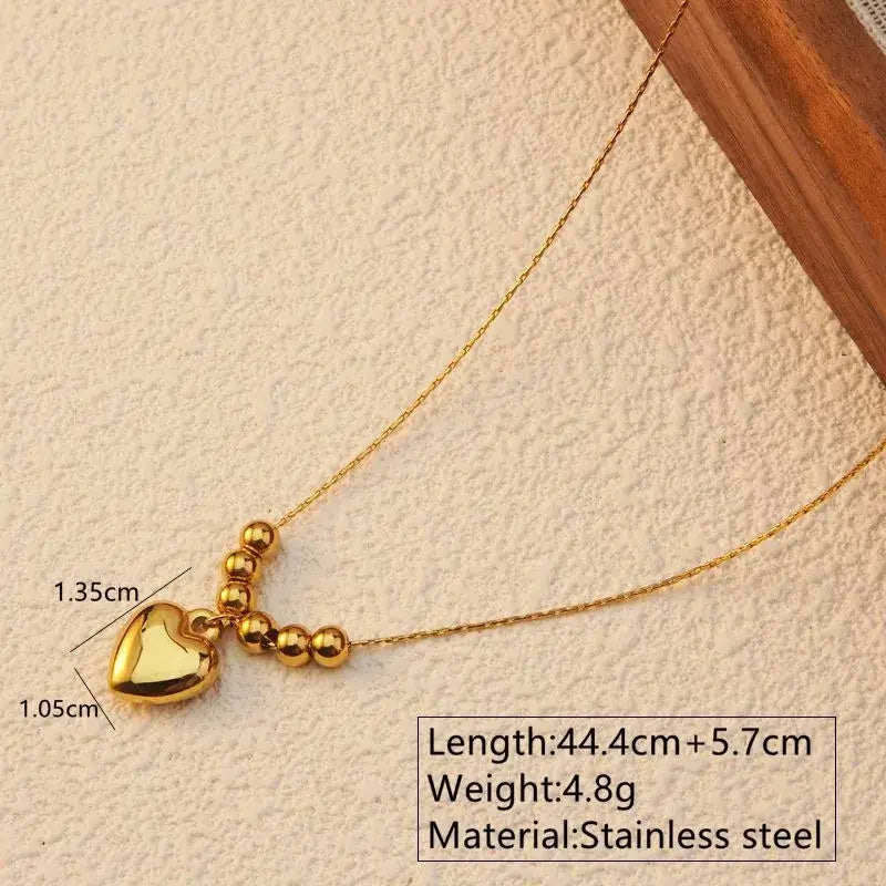 Elegant Gold heart pendant necklace for women’s classic style