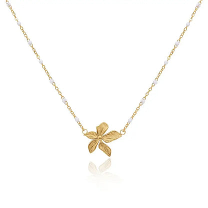 Gold-plated flower pendant necklace with delicate 18K stainless steel design