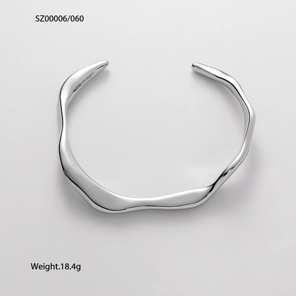 14K Gold Plated Gold Geometric Bracelet side view