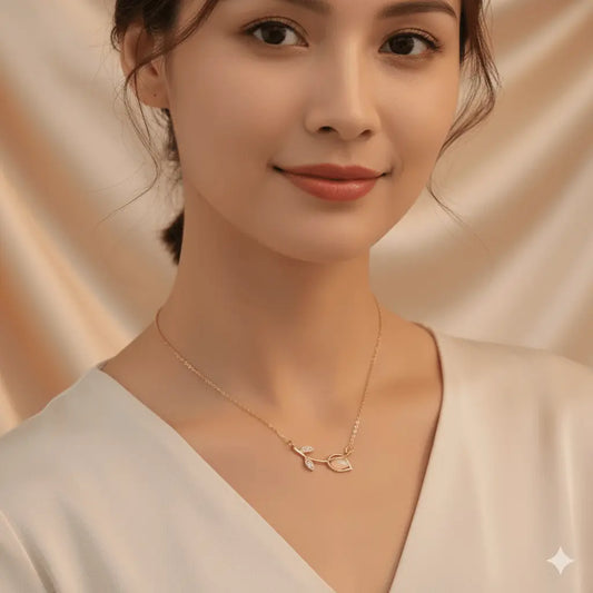 Lightweight Flower Pendant Necklace with IG style design